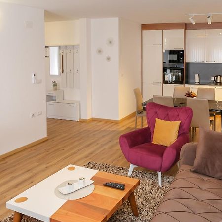 Nest Apartments Gjakova 외부 사진